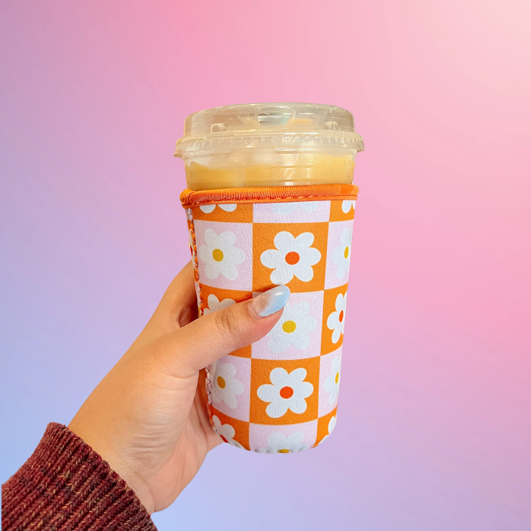 Checkered Daisy Iced Coffee Sleeve