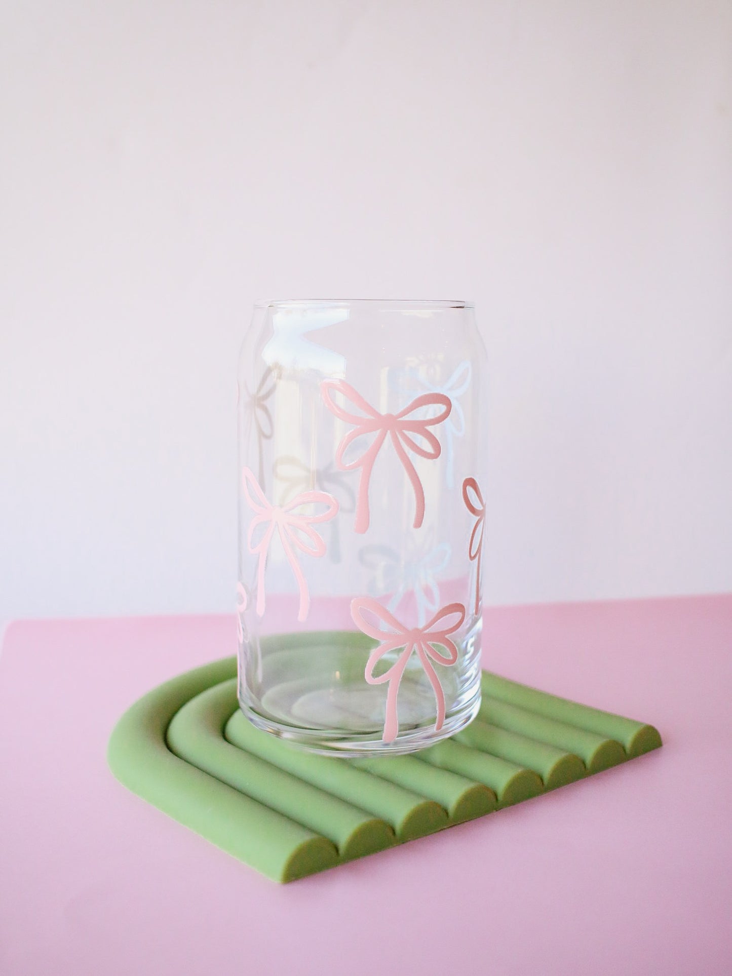 Ribbon Bows Glass Cup