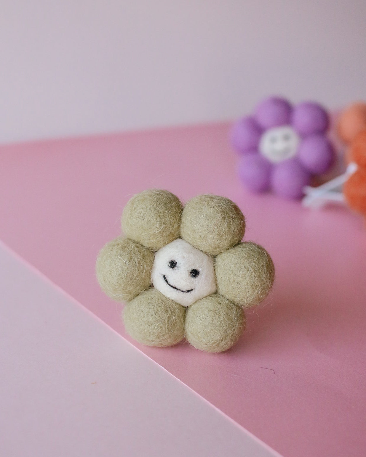 Happy Daisy Car Vent Clips