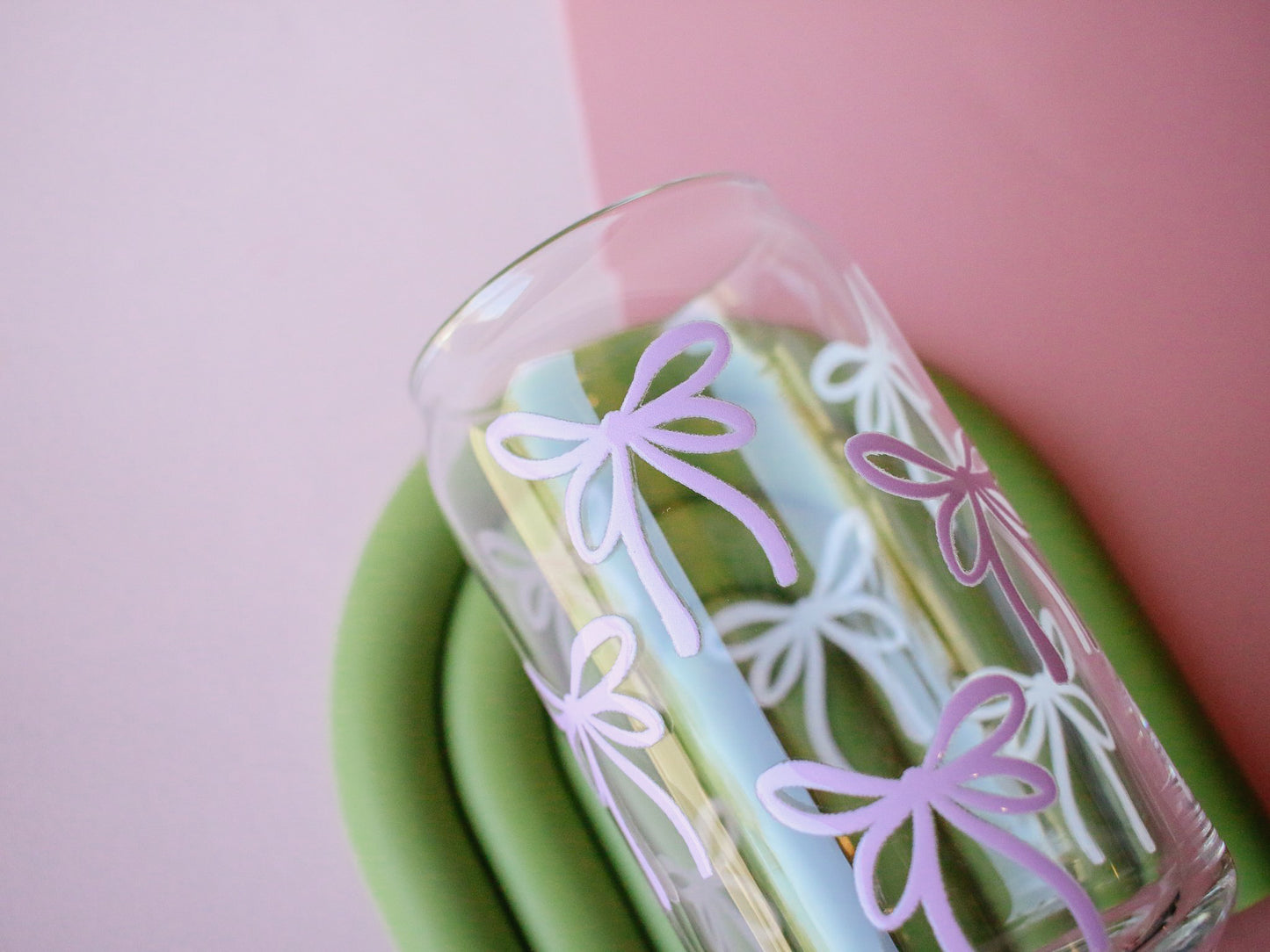 Ribbon Bows Glass Cup