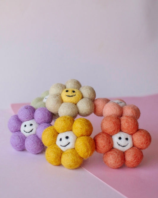 Happy Daisy Car Vent Clips